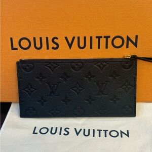 Louis Vuitton Monogram Empriente
Leather Felicie Insert